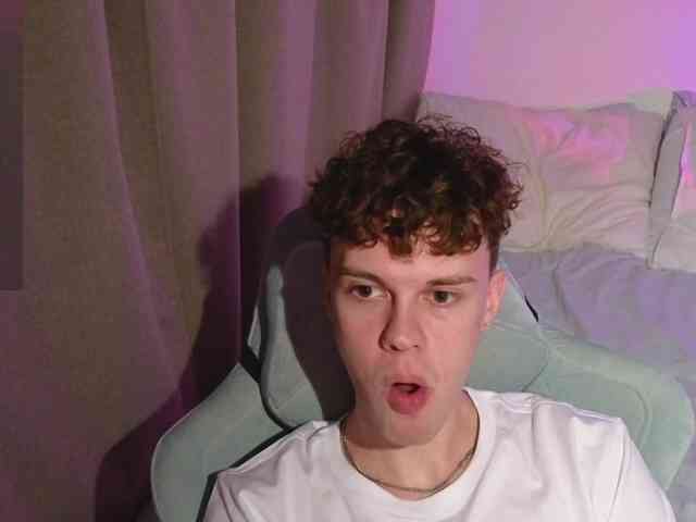 CuteThomas CuteThomas