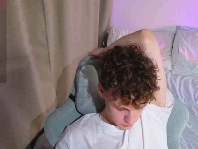 CuteThomas CuteThomas