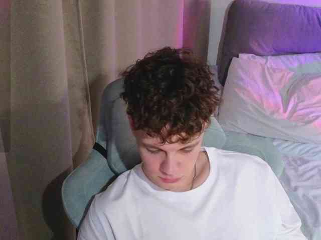 CuteThomas CuteThomas