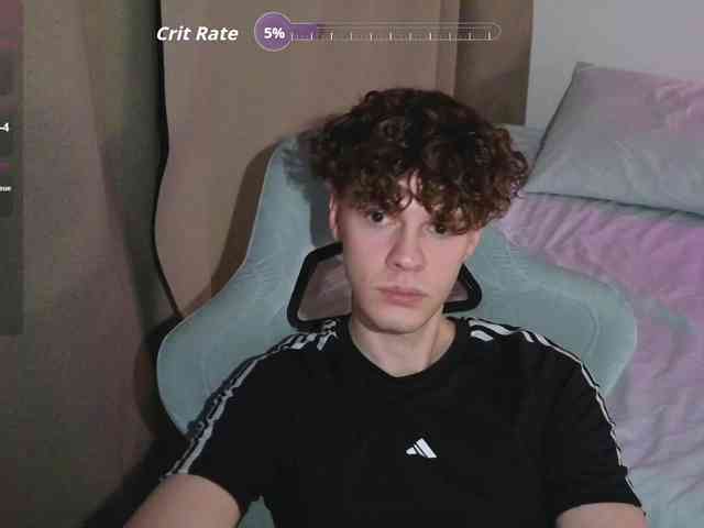 CuteThomas Live Webcam on BongaCams