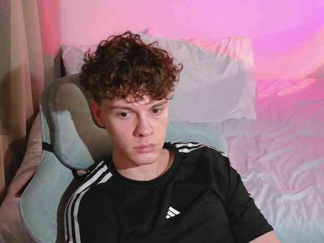 CuteThomas CuteThomas