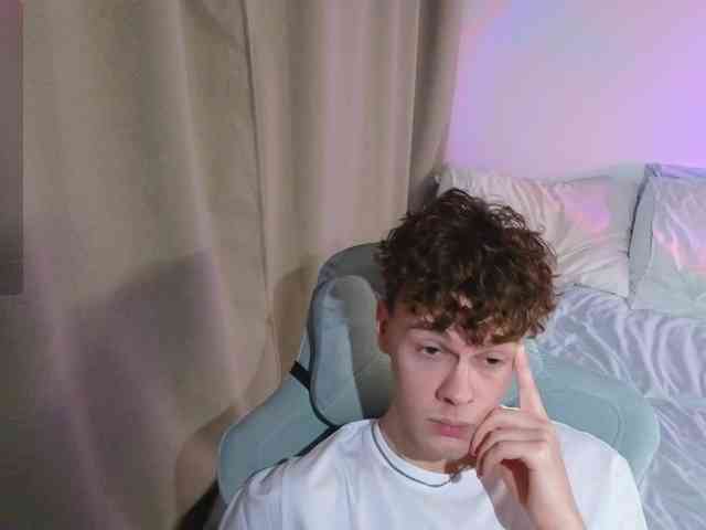 CuteThomas CuteThomas