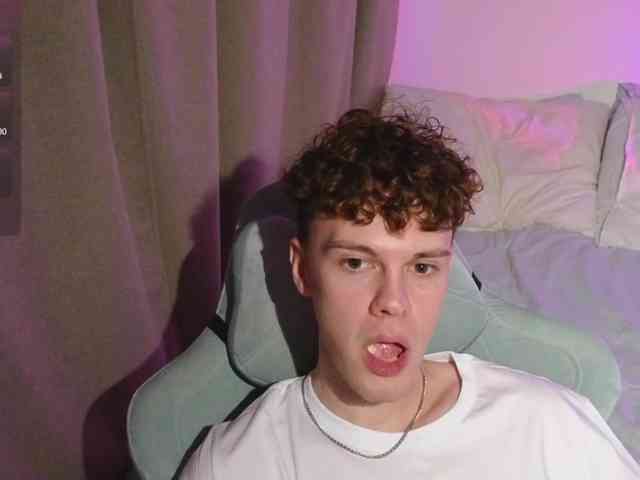 CuteThomas CuteThomas