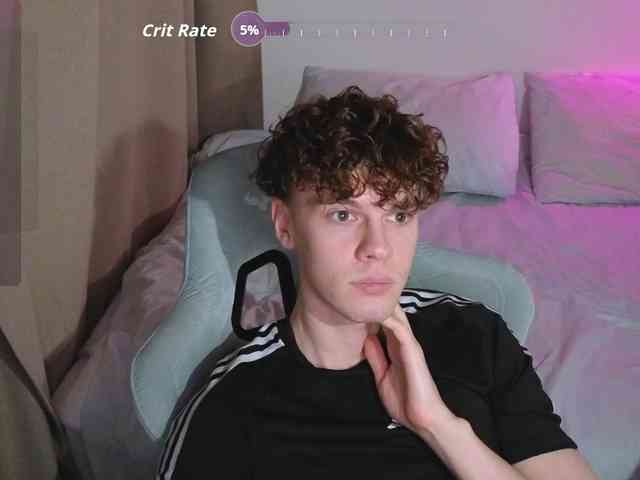 CuteThomas Live Webcam on BongaCams