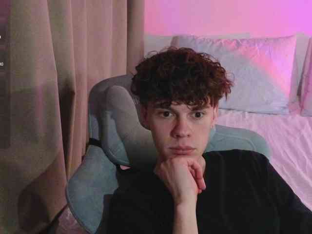 CuteThomas CuteThomas