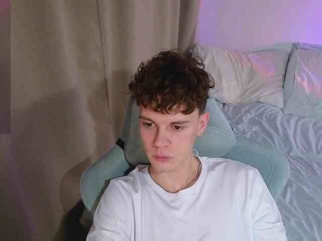 CuteThomas CuteThomas