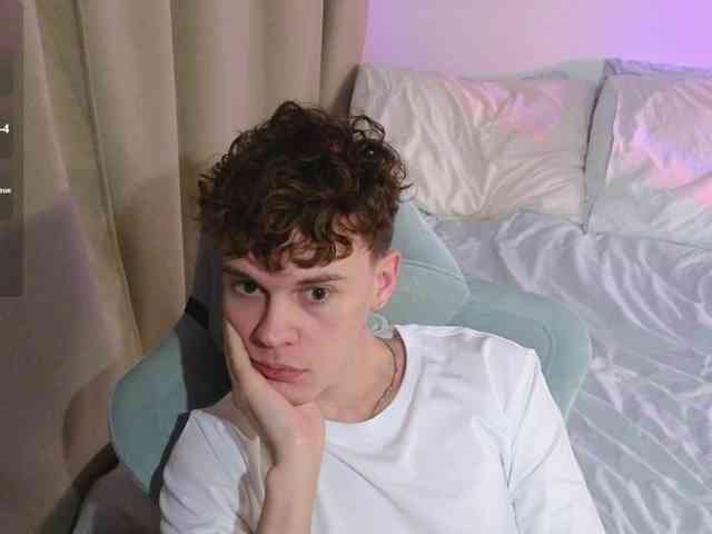 CuteThomas CuteThomas