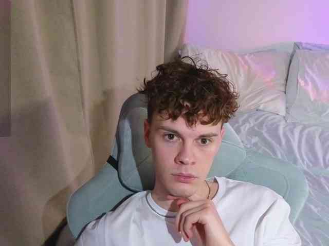 CuteThomas CuteThomas