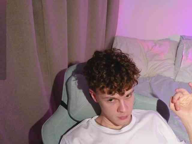 CuteThomas CuteThomas