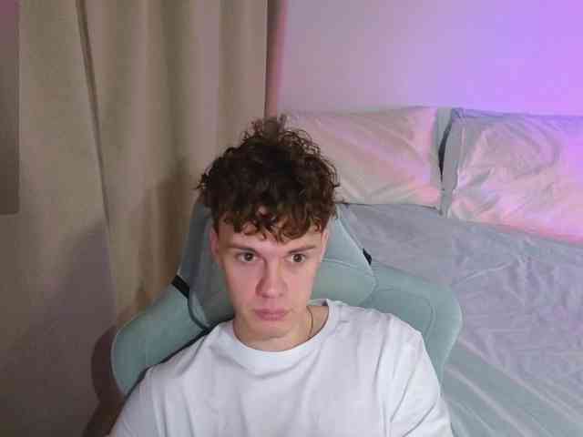 CuteThomas CuteThomas