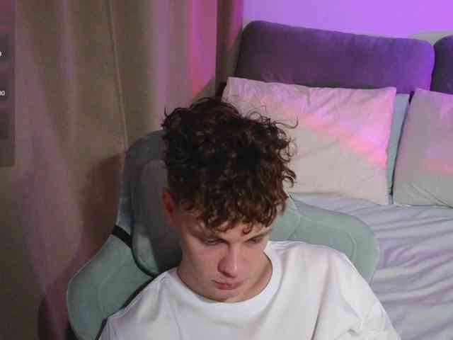 CuteThomas CuteThomas