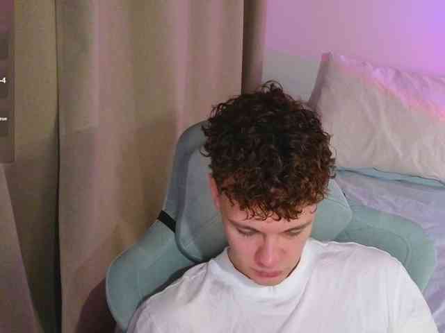 CuteThomas CuteThomas