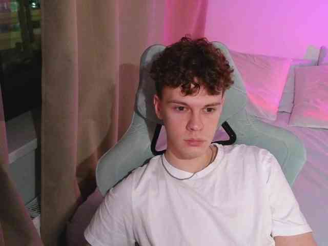 CuteThomas CuteThomas