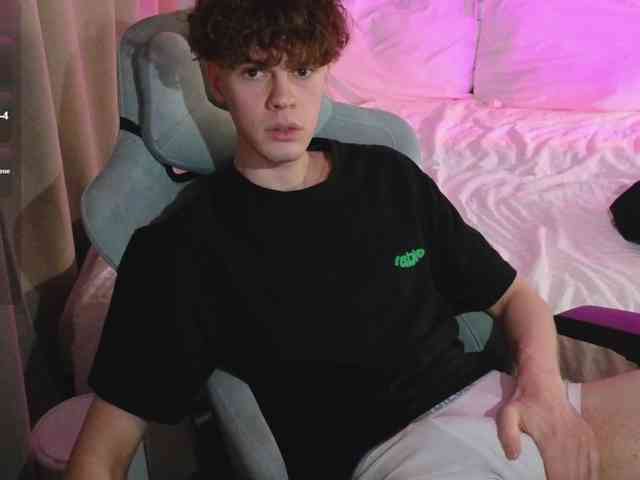 CuteThomas CuteThomas