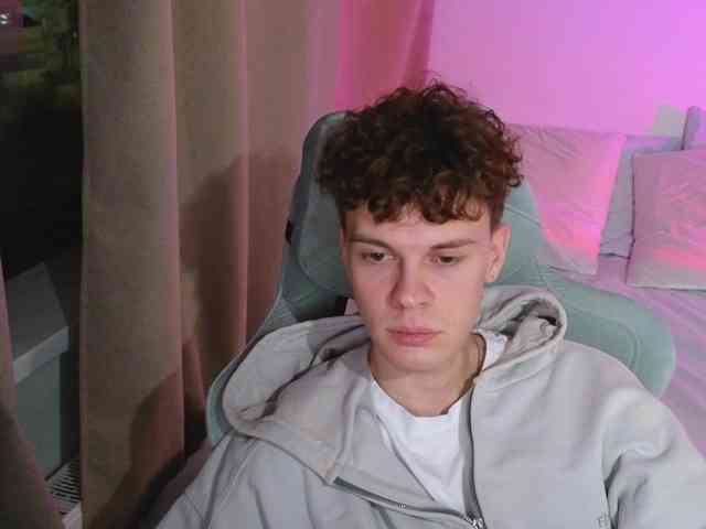 CuteThomas CuteThomas