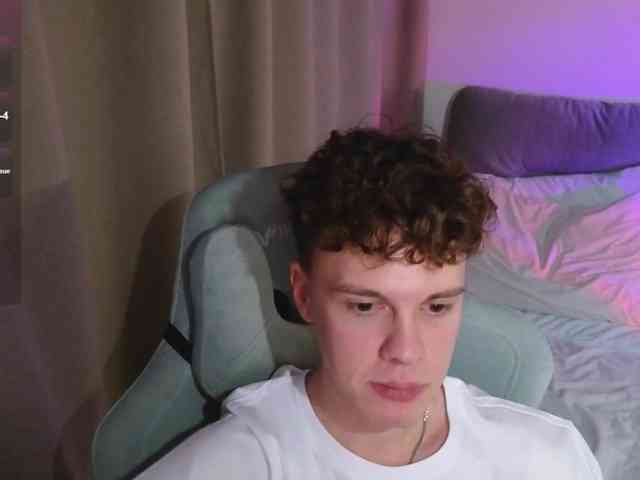 CuteThomas CuteThomas