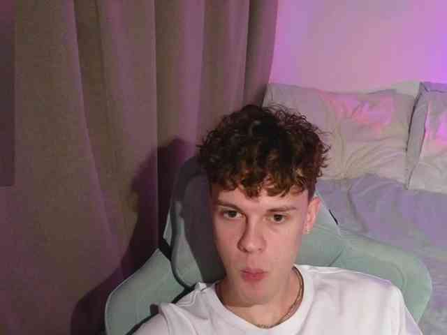 CuteThomas CuteThomas