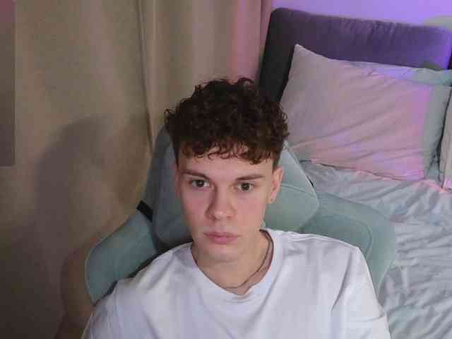 CuteThomas CuteThomas