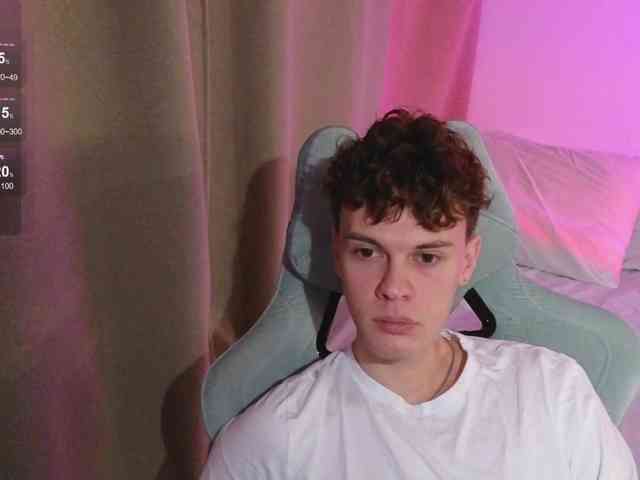 CuteThomas CuteThomas