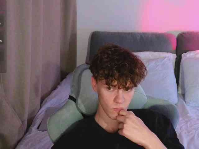 CuteThomas CuteThomas