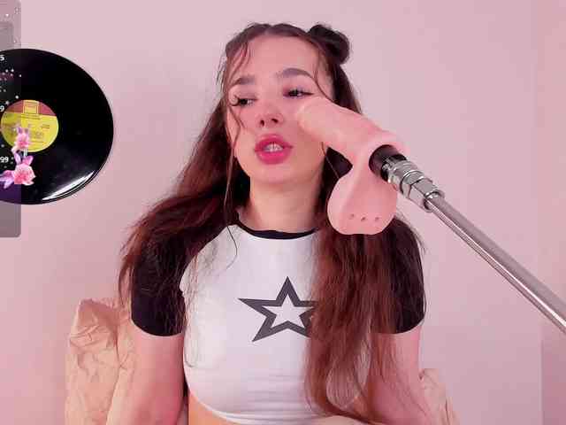 Alicebonam webcam