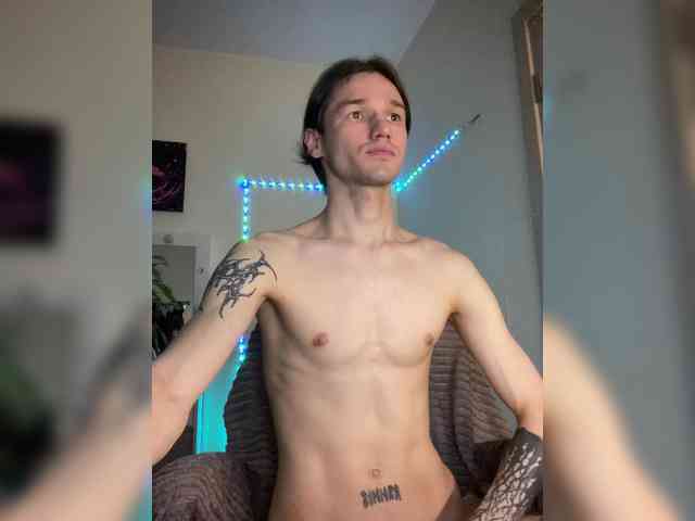 EugeneBoyyy Live Webcam on BongaCams