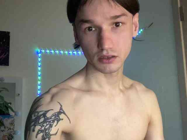 EugeneBoyyy Live Webcam on BongaCams