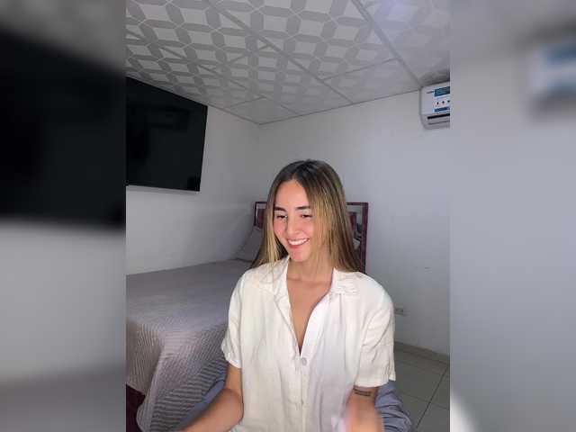 ValenciaFV's BongaCams show and profile