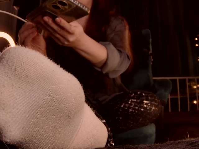 RadioFeet's BongaCams show and profile