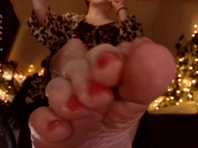 RadioFeet's BongaCams show and profile