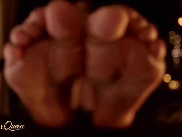 RadioFeet's BongaCams show and profile