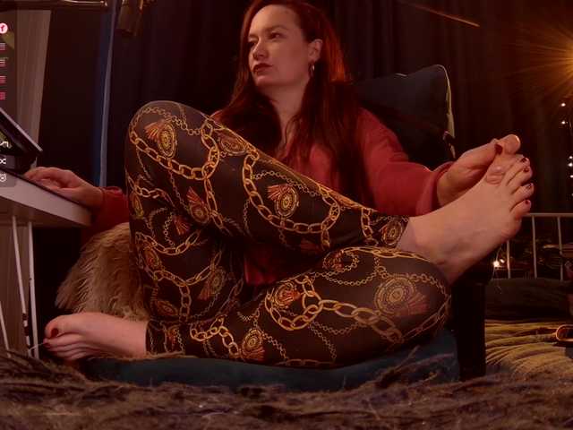 RadioFeet's BongaCams show and profile