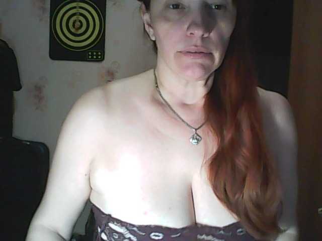 le modèle MissieLorrie est en webcam porno dans un show sur le site bongacams, il possède les tags suivants: White/Caucasian,Redhead,Shaved