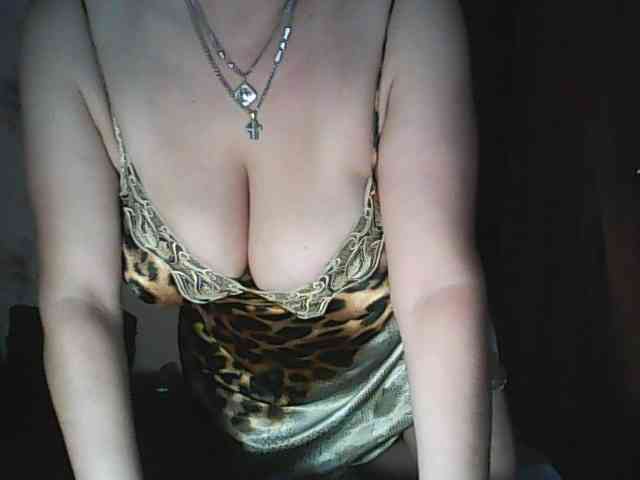 MissieLorrie webcam