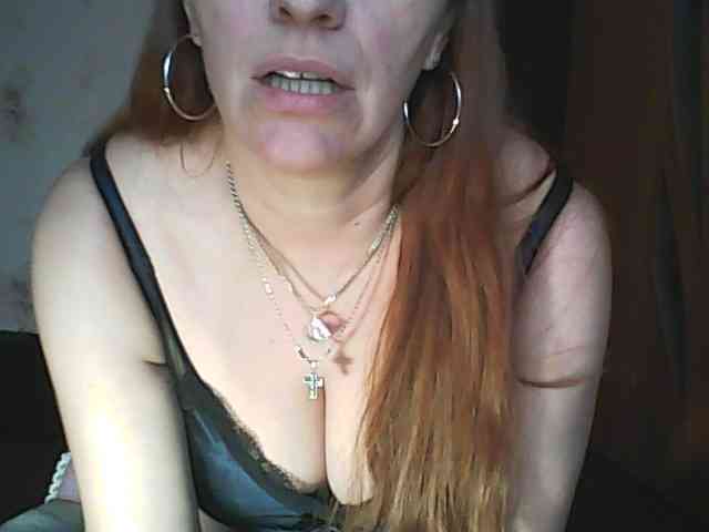MissieLorrie webcam