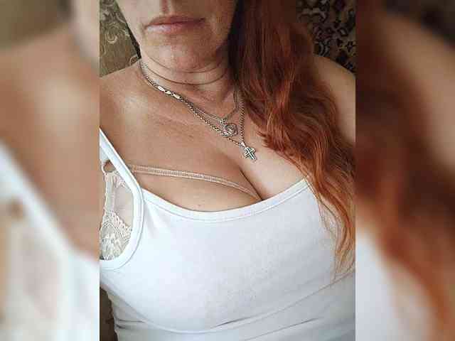 MissieLorrie webcam