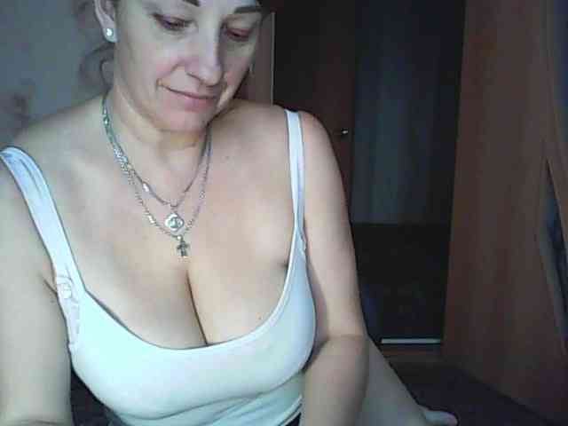 MissieLorrie webcam