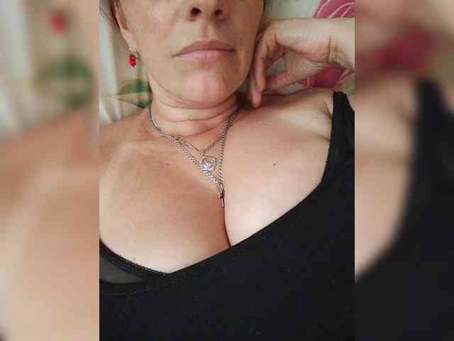 MissieLorrie webcam