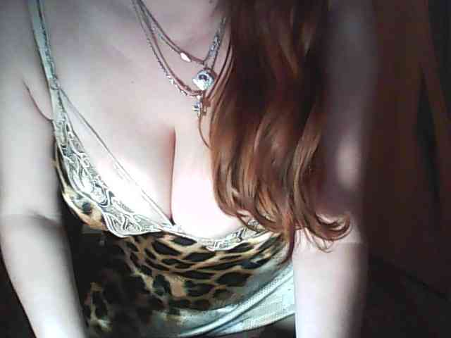 MissieLorrie webcam