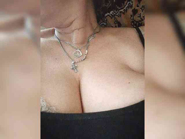 MissieLorrie webcam