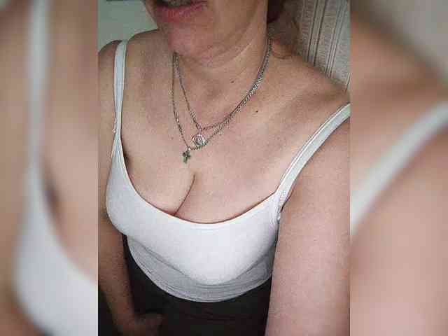 MissieLorrie webcam
