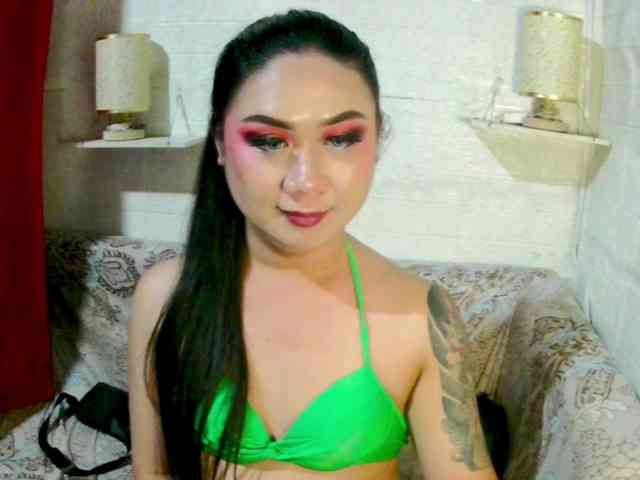 MiaPluto69 Live Webcam on BongaCams