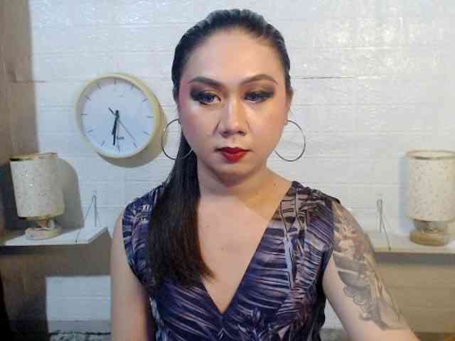 MiaPluto69 Live Webcam on BongaCams