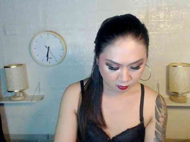 MiaPluto69 Live Webcam on BongaCams