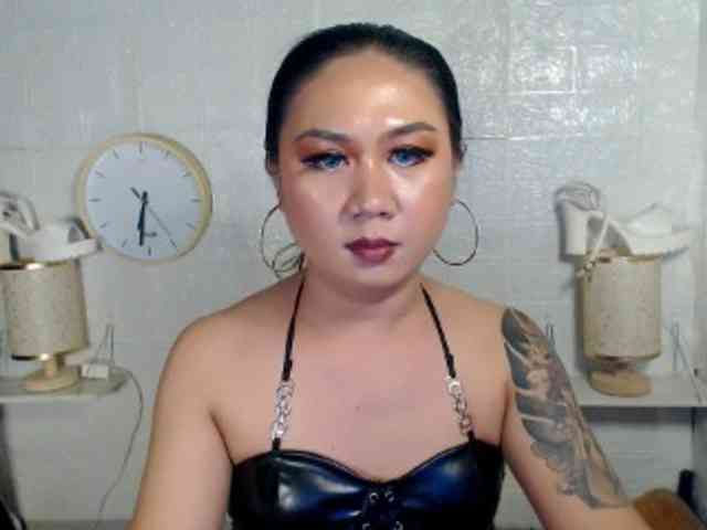MiaPluto69 Live Webcam on BongaCams