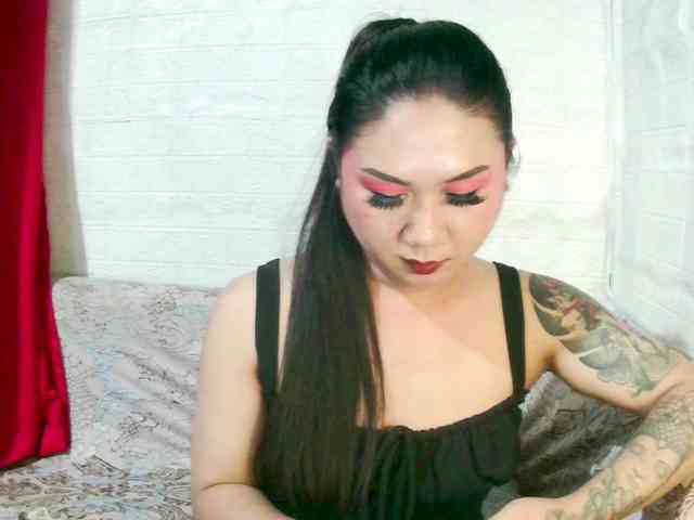 MiaPluto69 Live Webcam on BongaCams