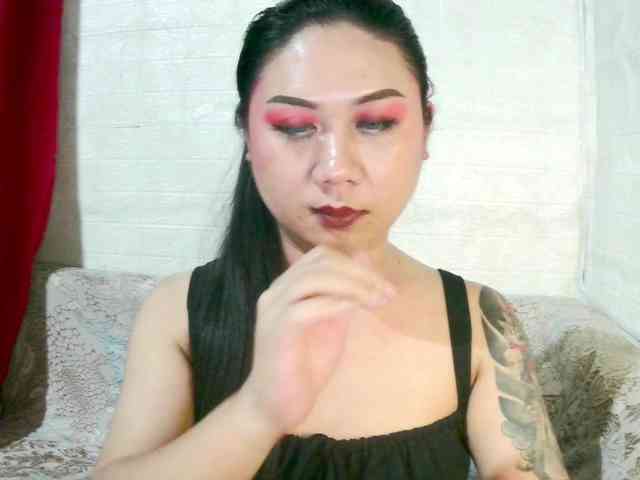 MiaPluto69 Live Webcam on BongaCams