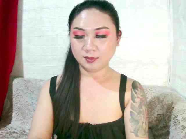 MiaPluto69 Live Webcam on BongaCams