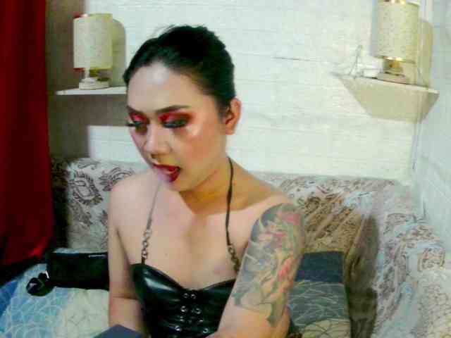 MiaPluto69 Live Webcam on BongaCams