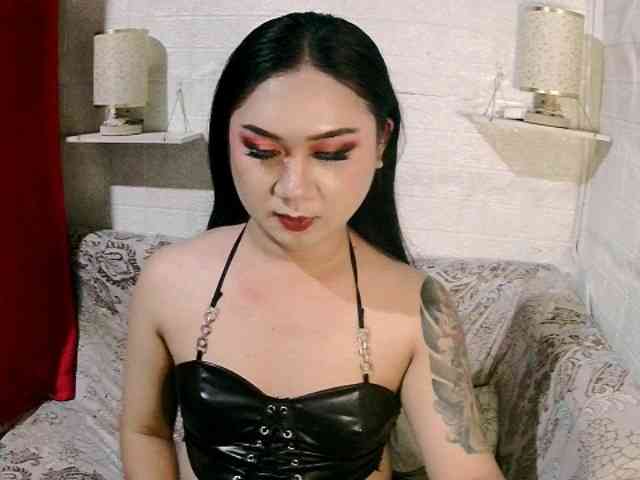 MiaPluto69 Live Webcam on BongaCams